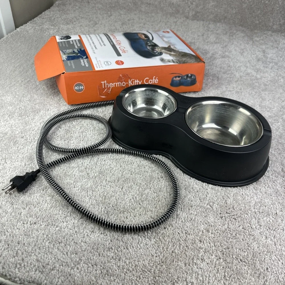 K&H Pet Products Thermo-Kitty Café Outdoor Heated Cat Food and‎ Water Bowls